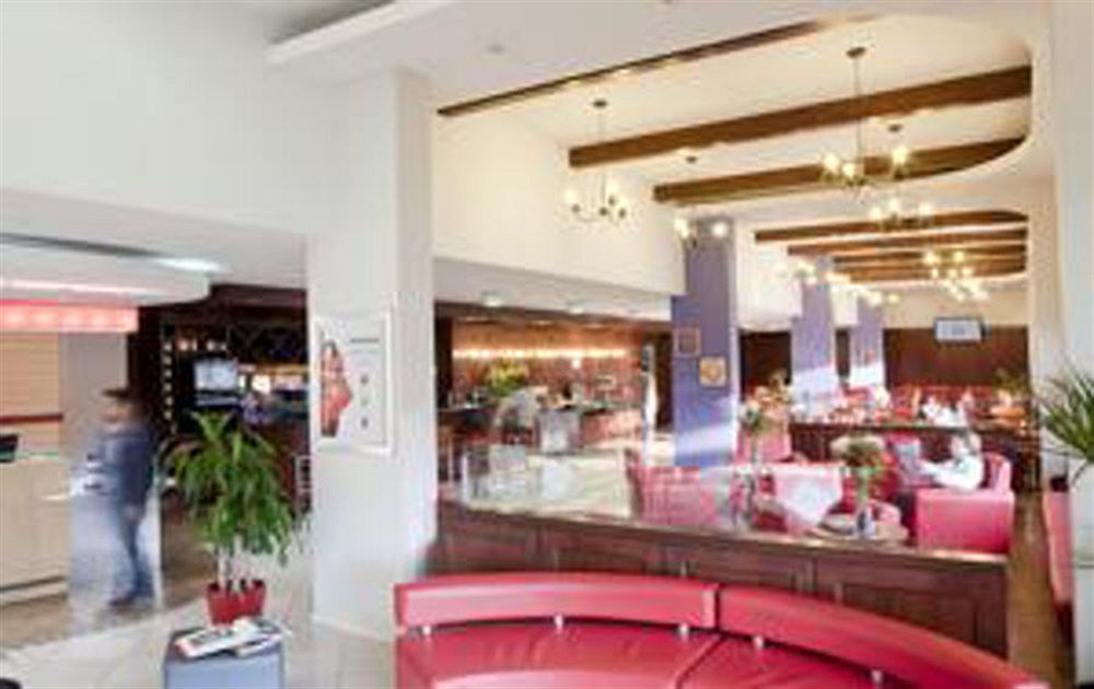 Ibis Santiago Estacion Central Extérieur photo