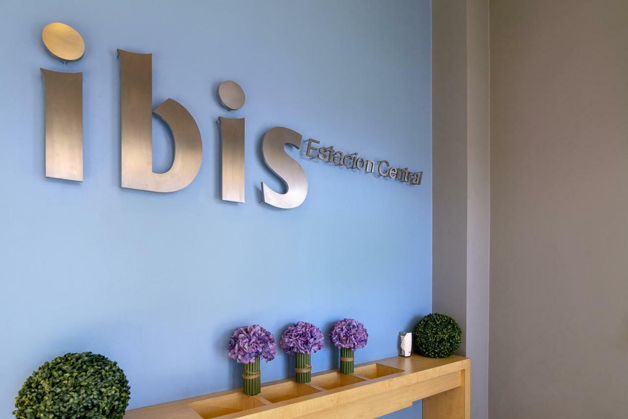 Ibis Santiago Estacion Central Extérieur photo
